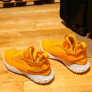 Yellow Jumpman Jordan Proto React Size 11.5